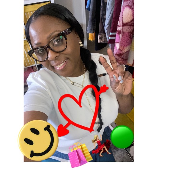 @litnes I’m LIVE! Share YOUR & MINES - Picture 2 of 10